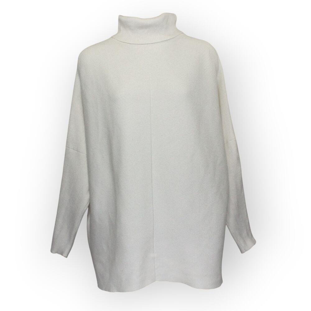 Winter White Sweater Medium Turtleneck Ribbed Knit Oversize Boxy